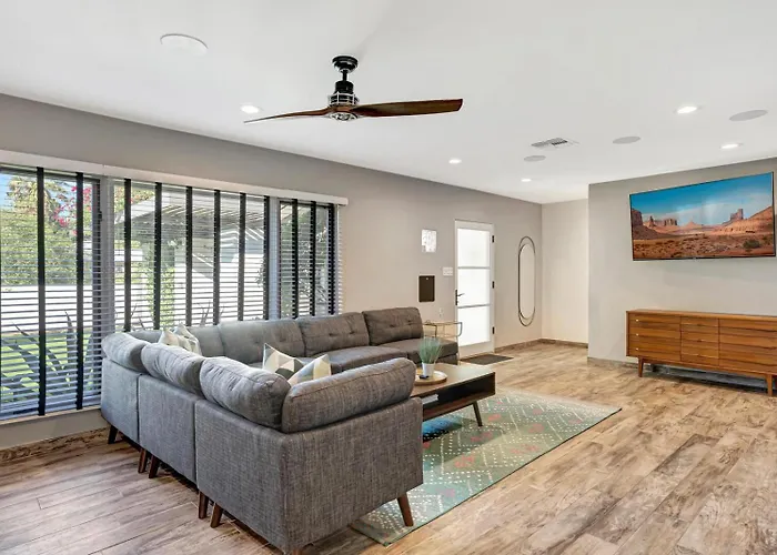 Hébergement de vacances Upscale Remodel - Walk To Asu Pool & Pickleball