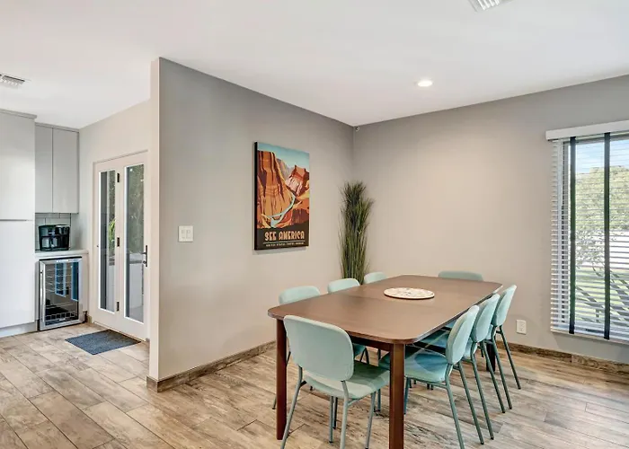 Upscale Remodel - Walk To Asu Pool & Pickleball Hébergement de vacances Tempe
