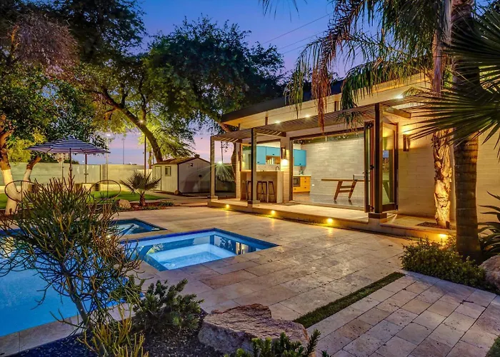 Upscale Remodel - Walk To Asu Pool & Pickleball * Tempe