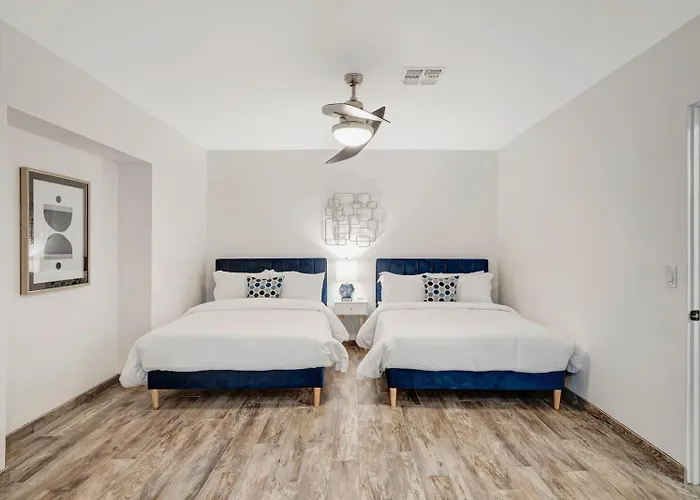 Upscale Remodel - Walk To Asu Pool & Pickleball Hébergement de vacances