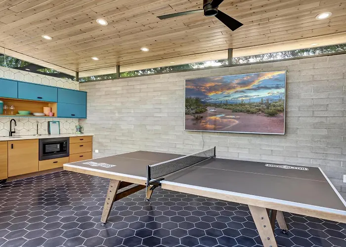 Upscale Remodel - Walk To Asu Pool & Pickleball
