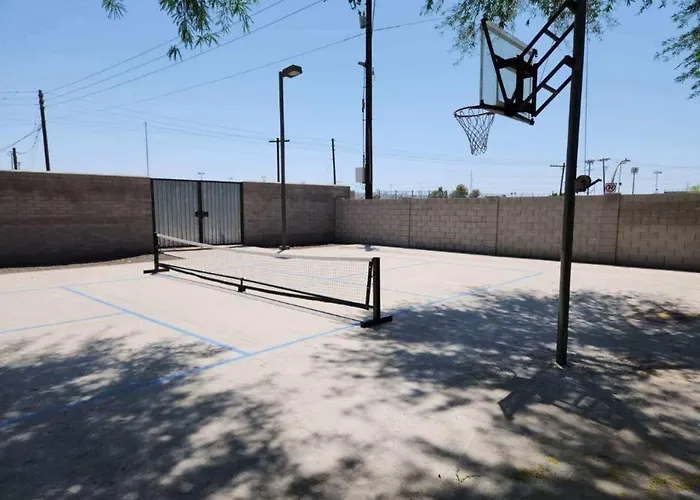 Upscale Remodel - Walk To Asu Pool & Pickleball Hébergement de vacances Tempe